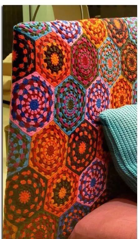 鉤針花片如此多彩,拼出了獨一無二的家居用品 附圖解